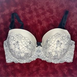 Victoria’s Secret push up bra, 40DD/E, white w/black lace overlay, worn once.